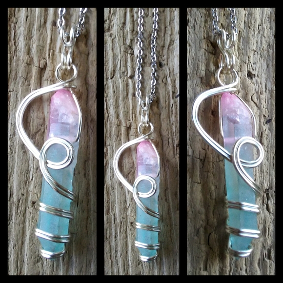 Magic Potion Jewelry - 🌙💖Cotton Candy Quartz Crystal Necklace